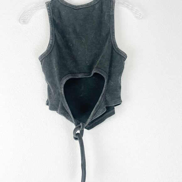 Altar'd State Shirt Womens Medium Echo Tie Back Tank Top Stone Wash Gray Crop - Picture 2 of 6